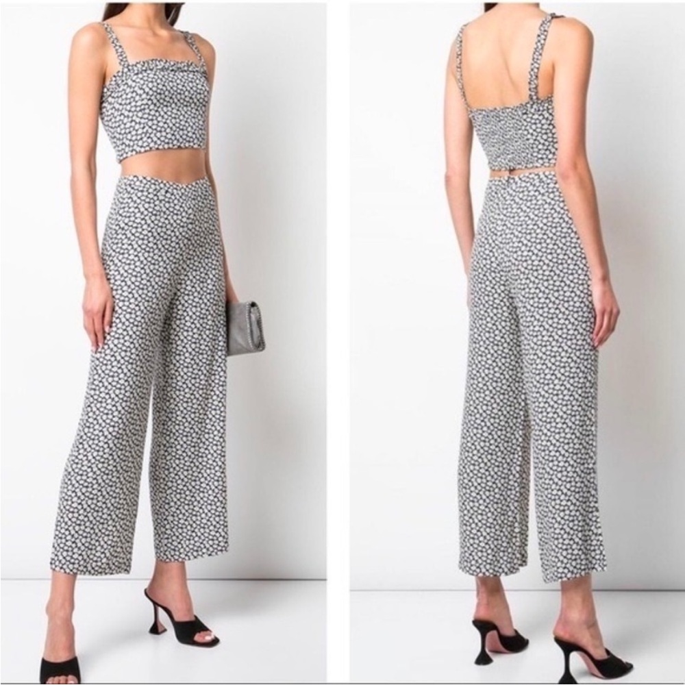 Reformation Coco Quito Navy and White Ditsy Floral Wide Leg Crepe Pants SZ 12 - Picture 2 of 7